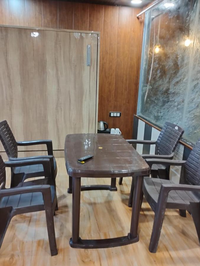 Hotel Pearl Residency Mukteshwar Eksteriør billede